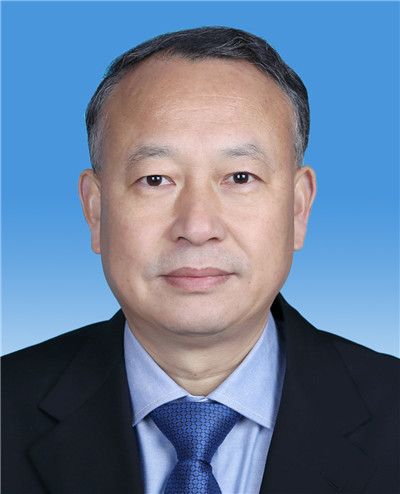  p>王均成,男,1964年10月生,汉族,湖北当阳人,1985年7月参加工作,1989