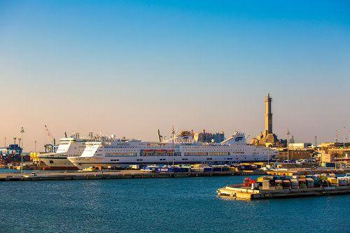 〔热那亚〕意大利第一大港口