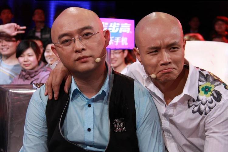 中专学历的"名嘴"乐嘉,带着孩子游山玩水,却备受争议