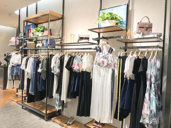 丹比奴女装专卖店形象图