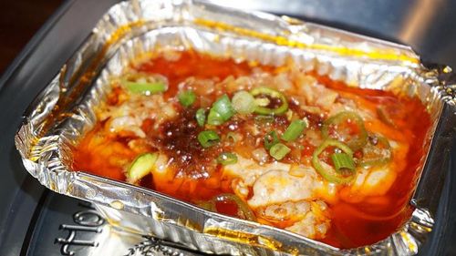 该配合你演出的我,来这家治愈系烧烤店客串一下