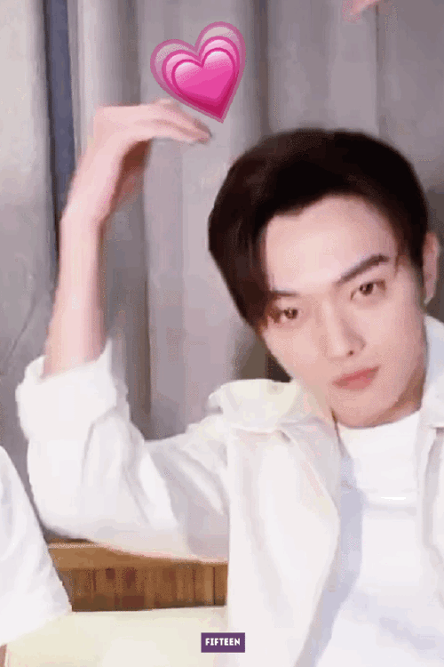 只是因为这个指证不成立罢了,不然,网红大金也不会以许凯前女友的身份