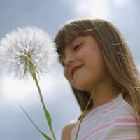 女生吹蒲公英头像图片【点击鼠标右键下载】