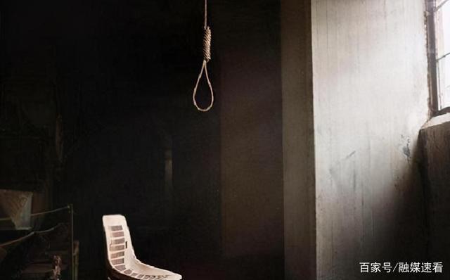 ""而你们能在这么短的时间内赶来,又急于调查现场的人证物证,我猜必定