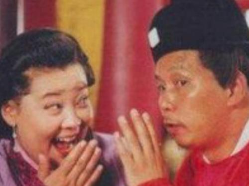 《皇嫂田桂花》是张辉,杜信执导的古装喜剧,由方青卓,普超英,陈征