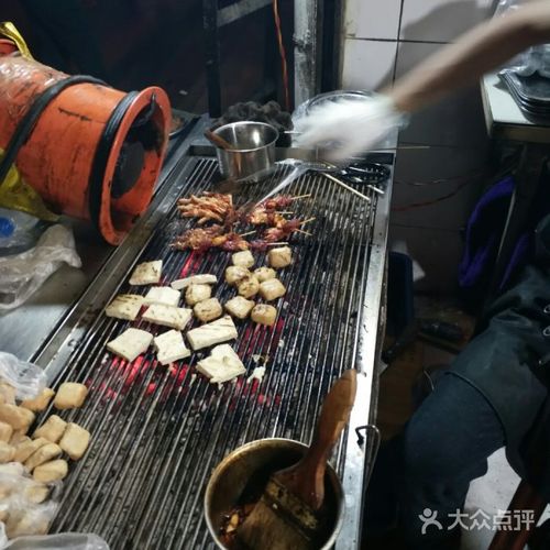 建水小肉串烧烤