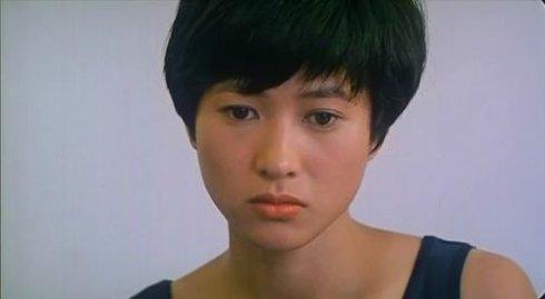 此外,她还在《杀手的童话》中扮演过女杀手  吕克.