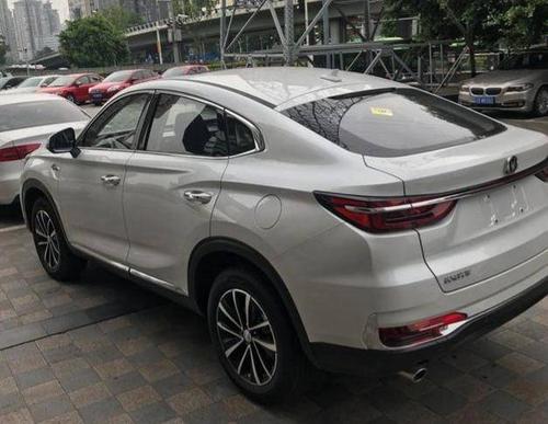 长安版轿跑"x6"实车到店,cs85能否撑起家族销量呢?