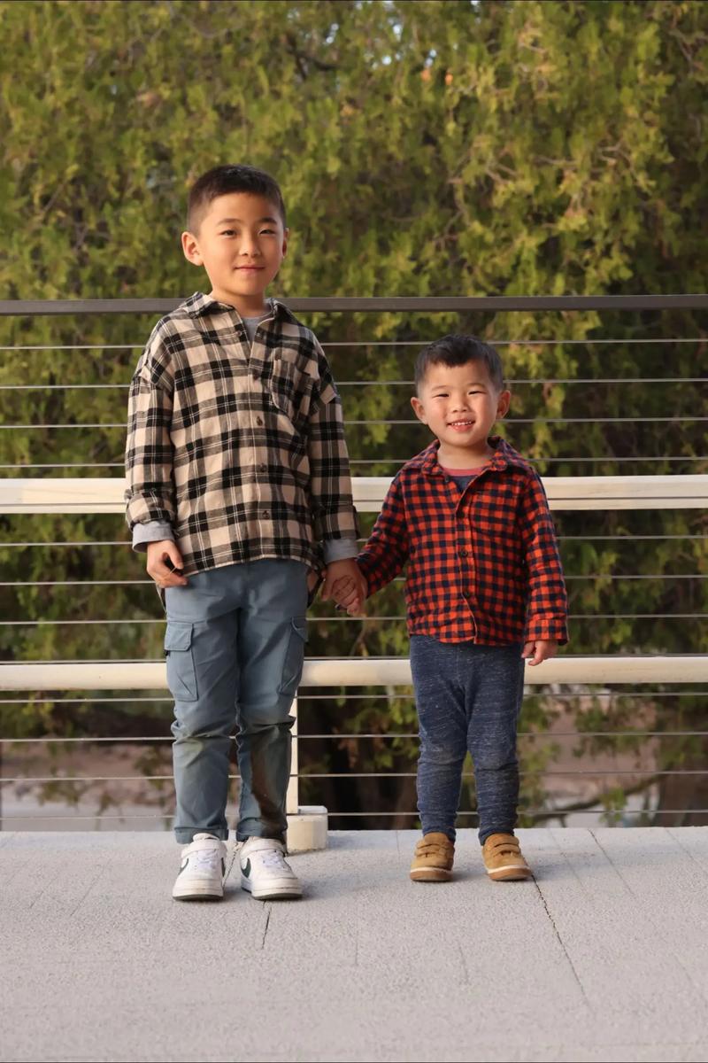 阳光小男孩#快乐俩兄弟