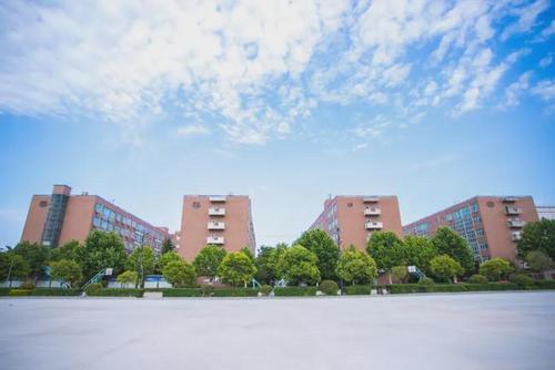西安技师学院2021年秋季招生报名火热进行中