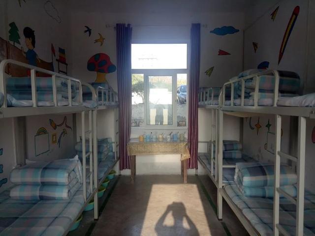 向阳花开满园春——记跨越式发展的凯里市三棵树小学