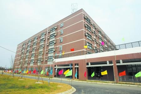 2015-12-03  仁宝园区一角 编辑 571关注 重庆仁宝电脑园区一角详细.