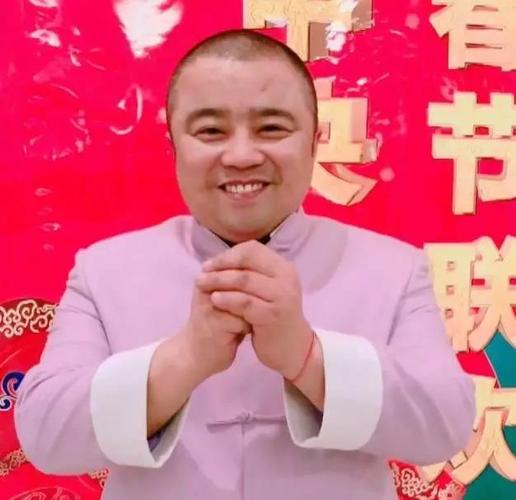 曹随风两次登上央视春晚舞台用一口纯正的河南话传播豫文化