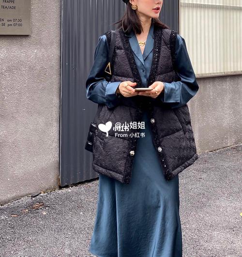 chanel 羽绒马甲外套_外套_羽绒马甲_香奈儿怎么样_羽绒服_修身_珍珠