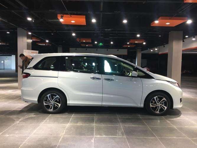 2020款奥德赛换代来袭,车长5米,7座或8座可选,3.5l配10at