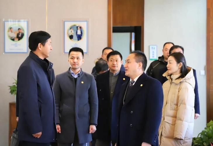 class="ref" data-ctrid="2hyudddpkxb">薛凤林,现任中共夏邑县委书记