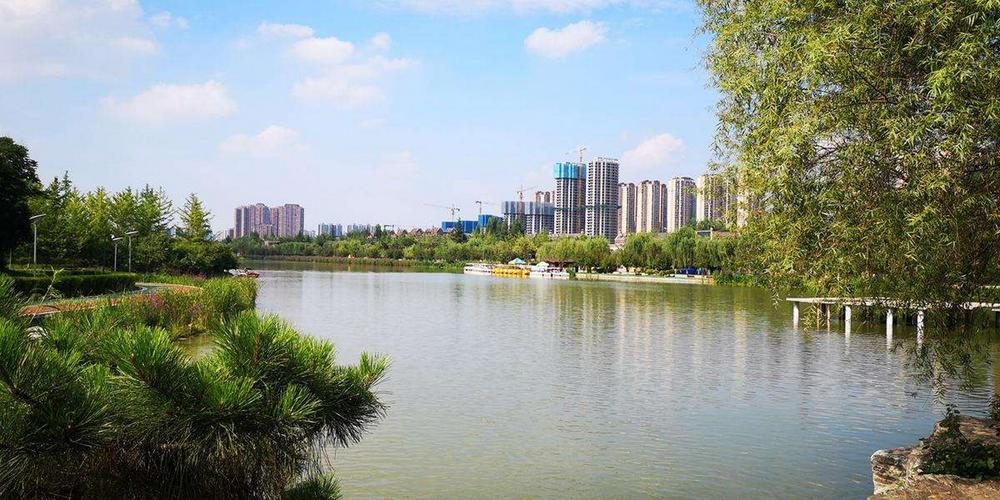 雁鸣湖--西安浐河边的休闲公园