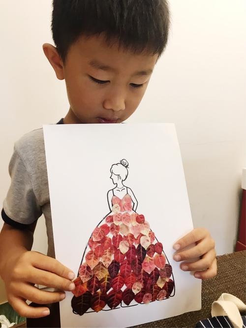 树叶贴画—《红叶公主》