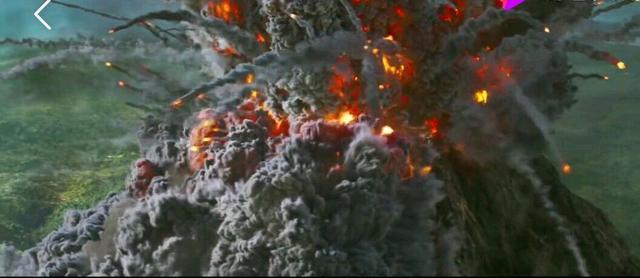 电影剧情节奏毫不拖沓,作为一部灾难片,火山爆发岩浆迸射独特的静电