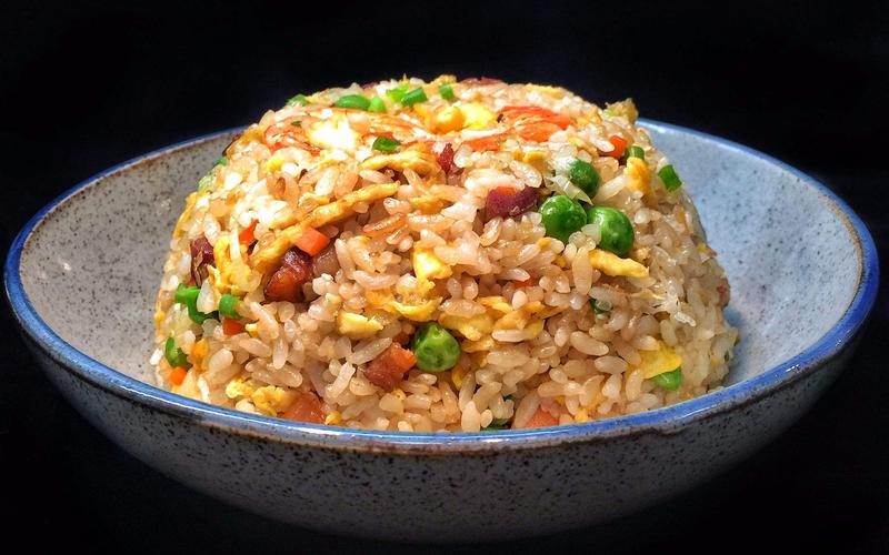 的一道美食呢,可以说身为一个中国人基本上蛋炒饭都是从小吃到大的
