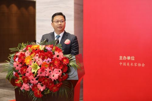 梅州市委常委,宣传部部长陈晓建致辞并宣布开幕