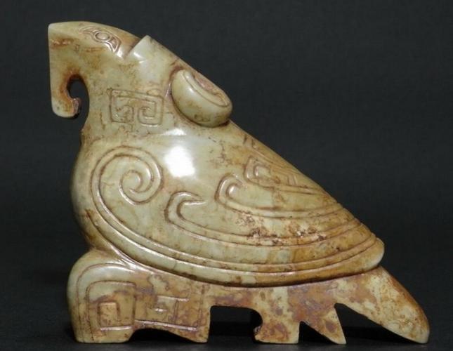 玉玄鸟  河南殷墟妇好墓出土