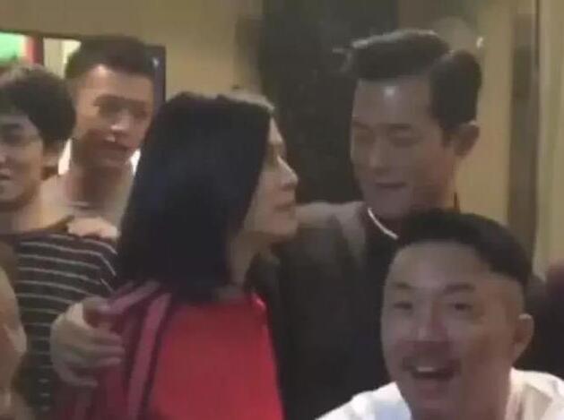 曝古天乐将结婚与宣萱两人多年的友谊真能走入婚姻吗