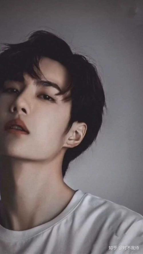 都是我自己喜欢的风格,超爱那种大屏怼脸的照片哈哈虽然一博不喜欢