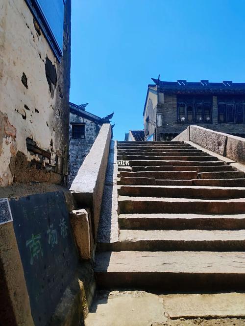 杨桥老街(杨桥古镇)位于常州市武进区前黄镇漕桥西北与运村的西南部