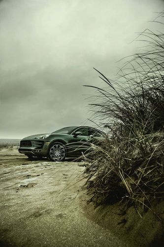porsche macan - hamptons : an editorial series for the porsche