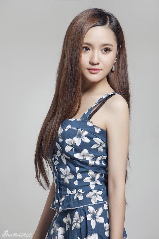 组图:艾如萌妹子写真 青春洋溢活泼俏丽_高清图集_新浪网