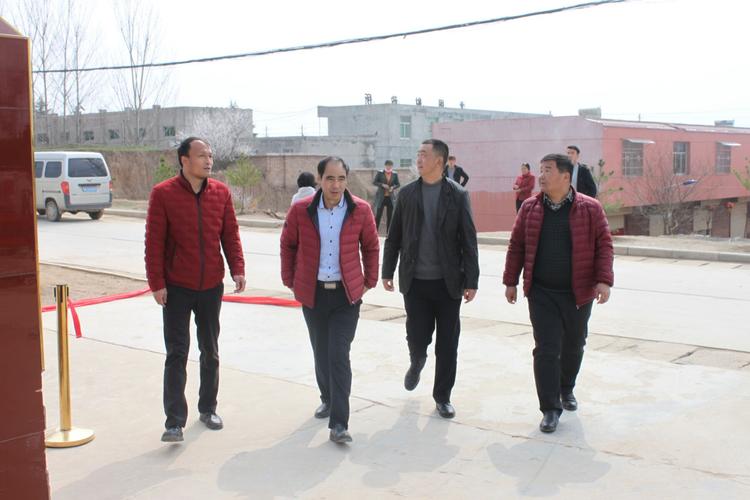 白水县教育局党组书记,局长屈玉虎莅临北塬中心校进行