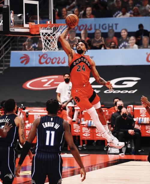 原创猛龙长合同续约铁闸伯奇对位调整裁掉澳洲巨人