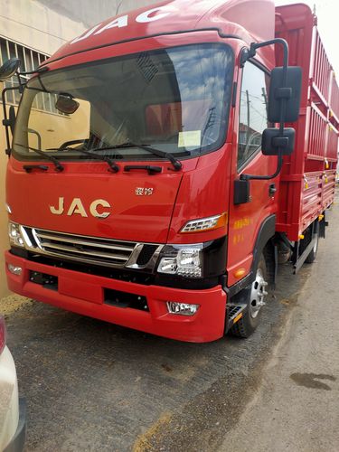 江淮 骏铃v8 170马力 4.15米单排厢式轻卡(hfc5043xxyp91k9c2v)