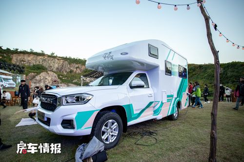首款大通t70房车实拍20t6at四驱强悍还能玩麻将