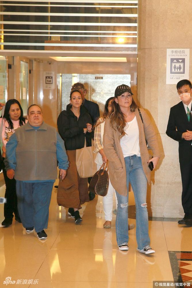 组图:曝97岁赌王何鸿燊身体状况 大房孙女何家文称他