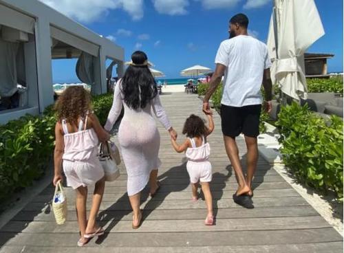 保罗乔治的风流史绿了里弗斯的女儿现女友身材堪比卡戴珊