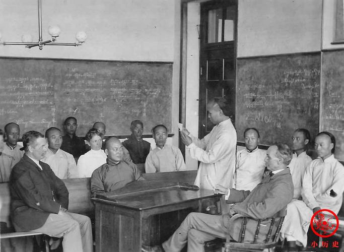 珍贵老照片:晚清大学生的校园生活,上课全用外语