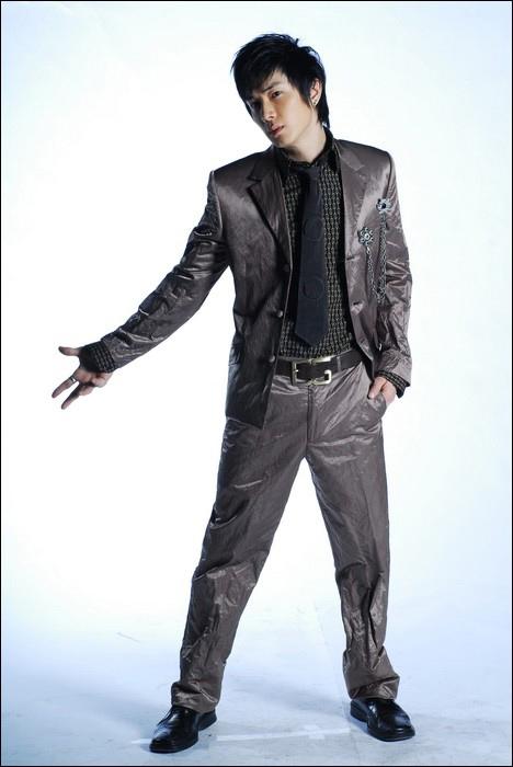 《舞动奇迹》第二季参赛选手—04号 李承铉(韩)