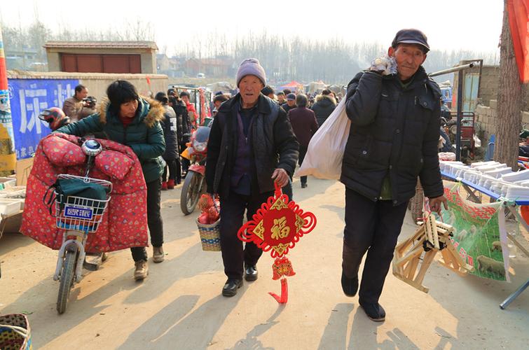 拍摄于山东省泗水县星村镇年集.