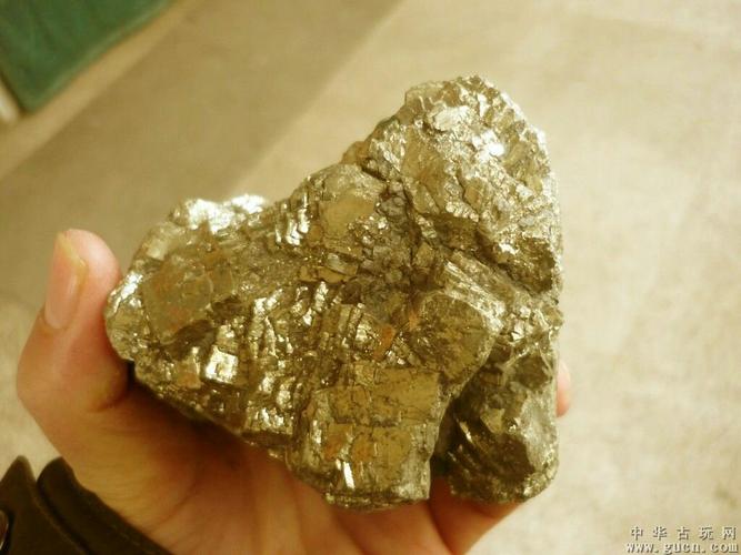 这是不是金矿石?