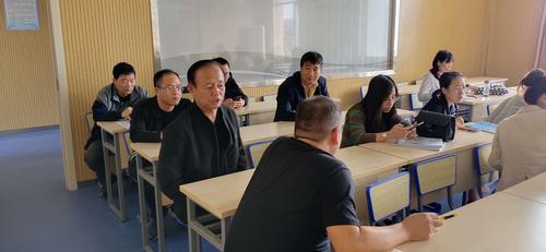 二中教研组长示范引领 全体物理教师砥砺前行