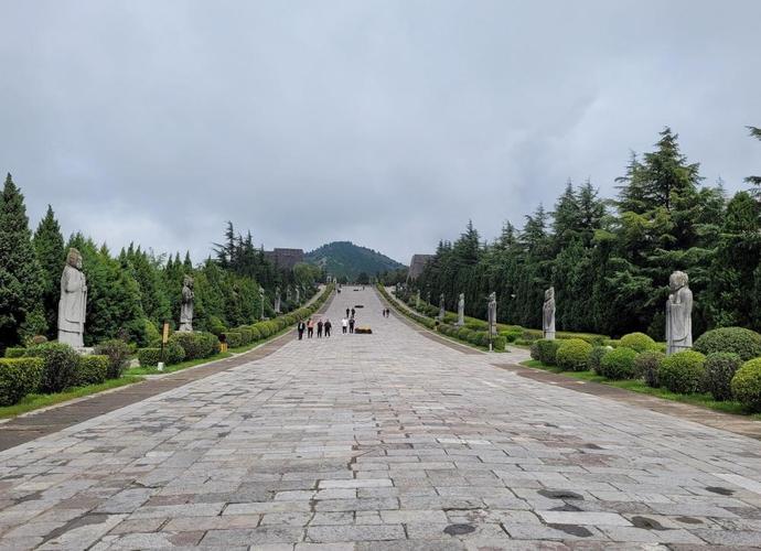 乾陵,武则天的光芒再现