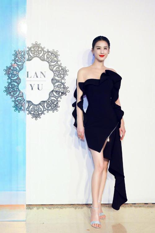 黄圣依性感优雅写真图片