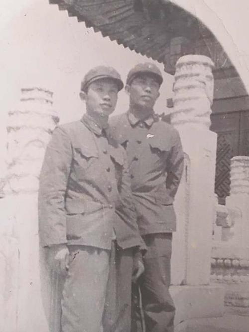 坦克28团装甲步兵连老战友影集(一)