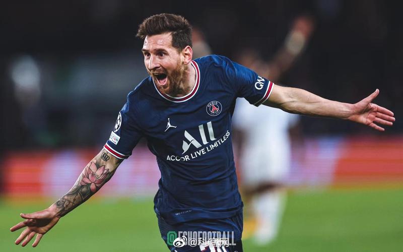 梅西终于进球了欧冠赛场小组赛大巴黎对阵曼城梅西远射破门