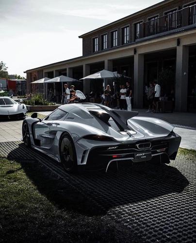 柯尼塞格家的超级跑车