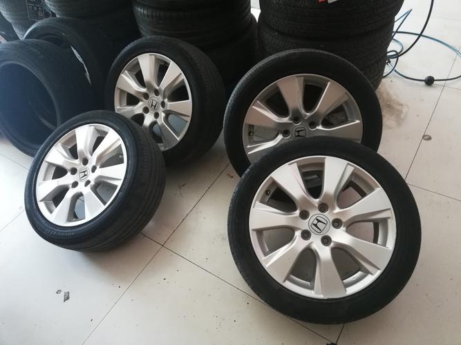 优科豪马(横滨)轮胎 advan db v552 235/50r17 96w yokohama