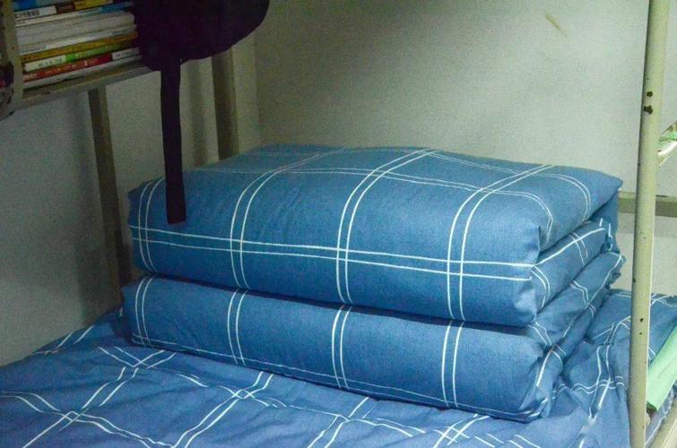 【宿舍文化节】有"被"而来,叠出风采 ——人工智能学院举办叠被子大赛