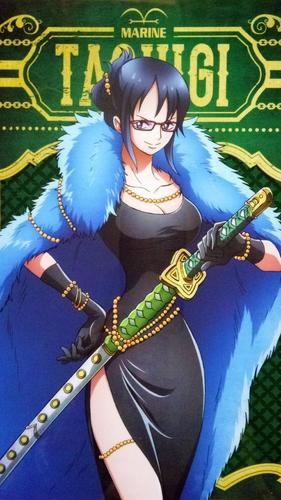 剑士达斯琪,这凹凸有致的身材也是完美,穿上蓝色毛大衣霸气侧漏啊!